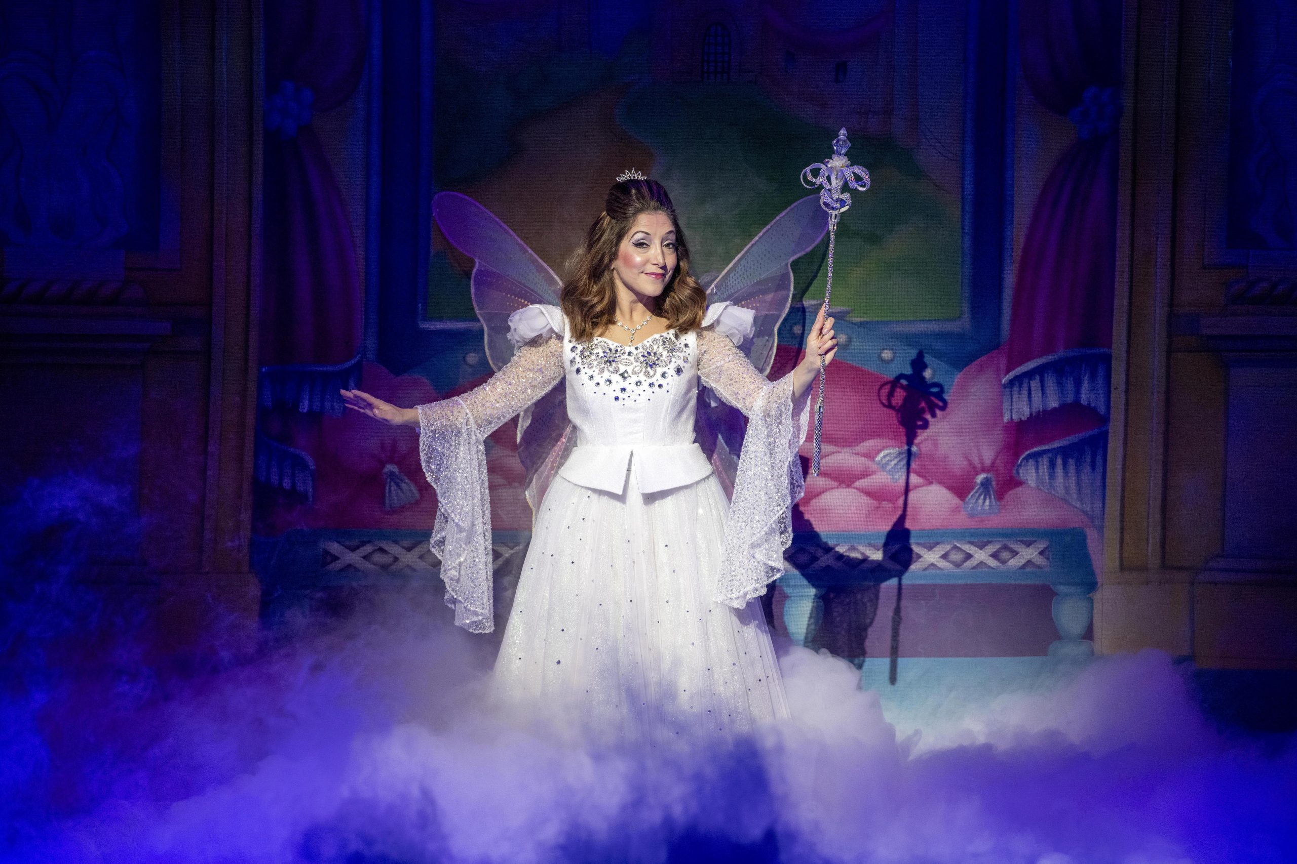 Pantomime Review: Cinderella at the Theatre Royal Nottingham ...